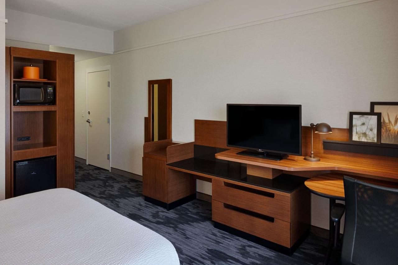 Fairfield Inn & Suites By Marriott Columbus Airport Buitenkant foto