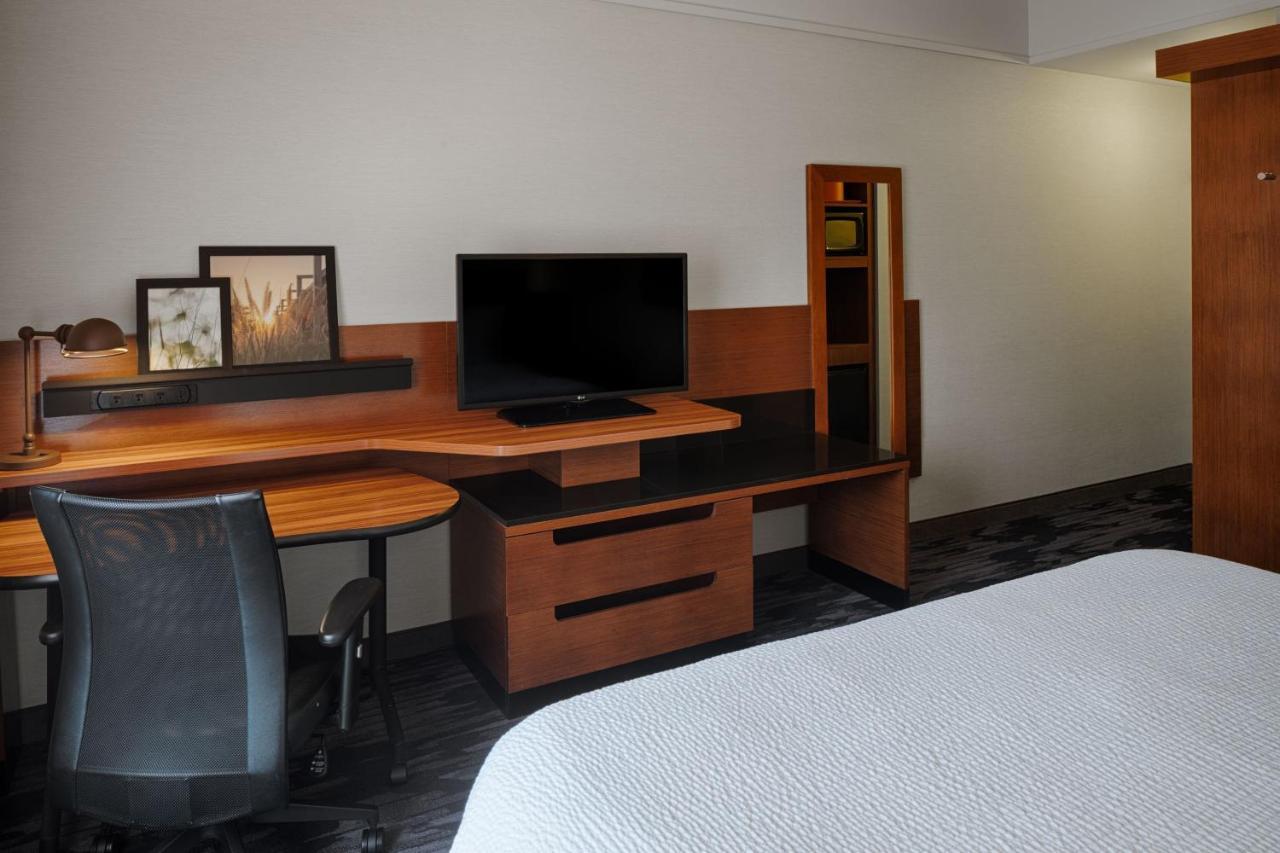 Fairfield Inn & Suites By Marriott Columbus Airport Buitenkant foto