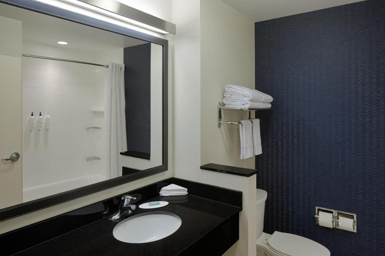 Fairfield Inn & Suites By Marriott Columbus Airport Buitenkant foto