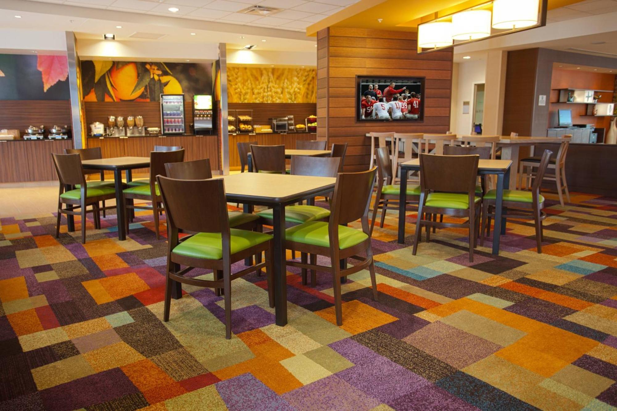 Fairfield Inn & Suites By Marriott Columbus Airport Buitenkant foto