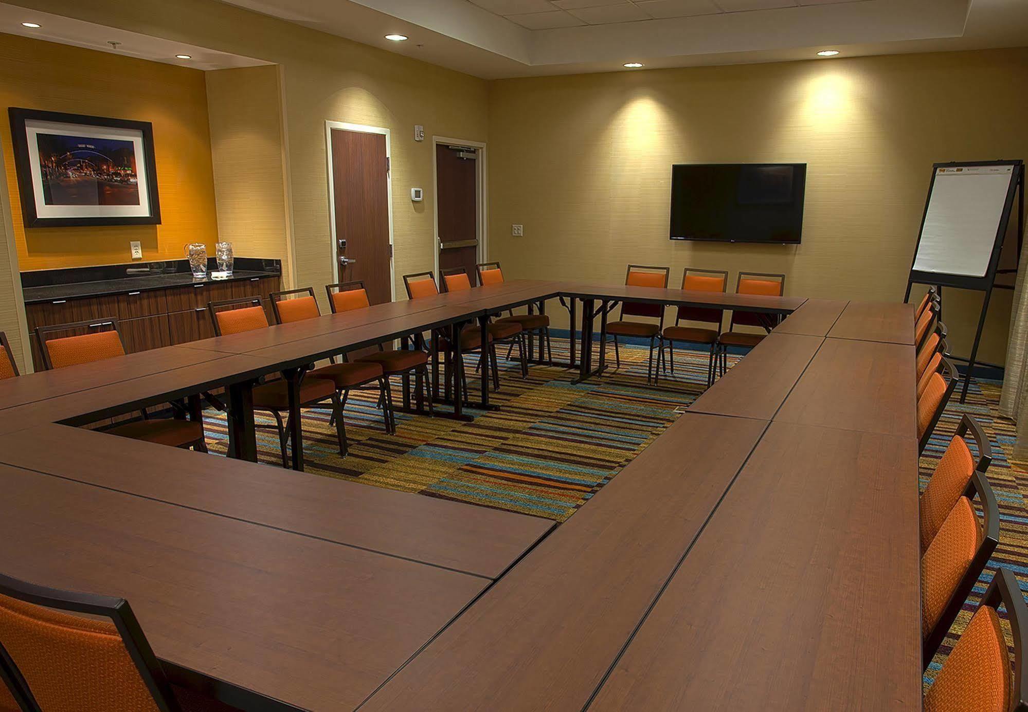 Fairfield Inn & Suites By Marriott Columbus Airport Buitenkant foto